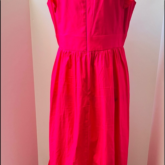 Pretty Maggy London V-Neck Sleeveless Solid Maxi Dress in Fuschia Medium - Picture 4 of 13